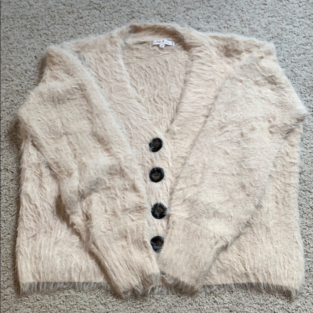 Fuzzy, Cropped Cardigan
